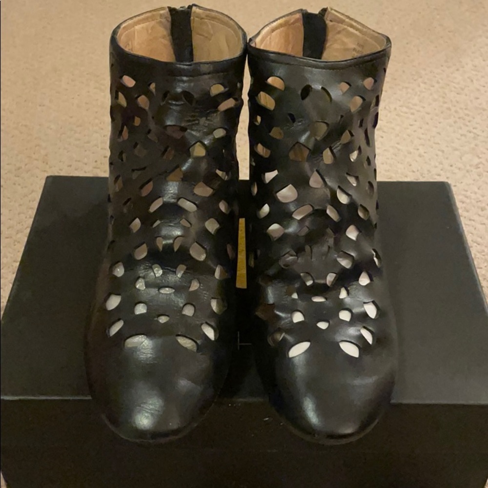 House of Harlow 1960 Unique Booties